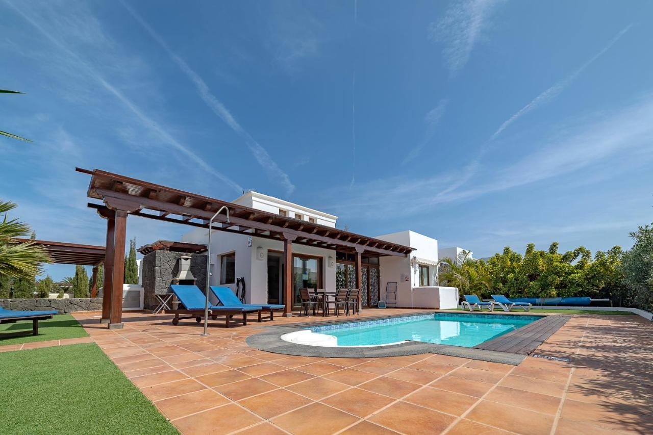 Villa Alegria Playa Blanca  Exterior photo