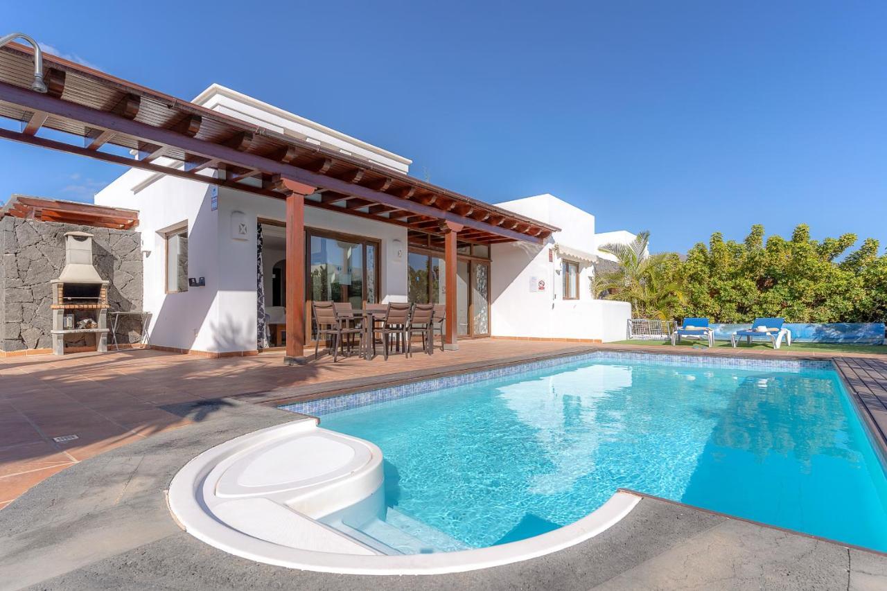 Villa Alegria Playa Blanca  Exterior photo