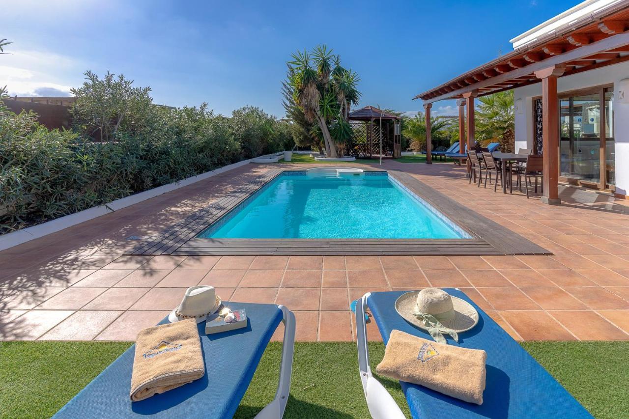 Villa Alegria Playa Blanca  Exterior photo
