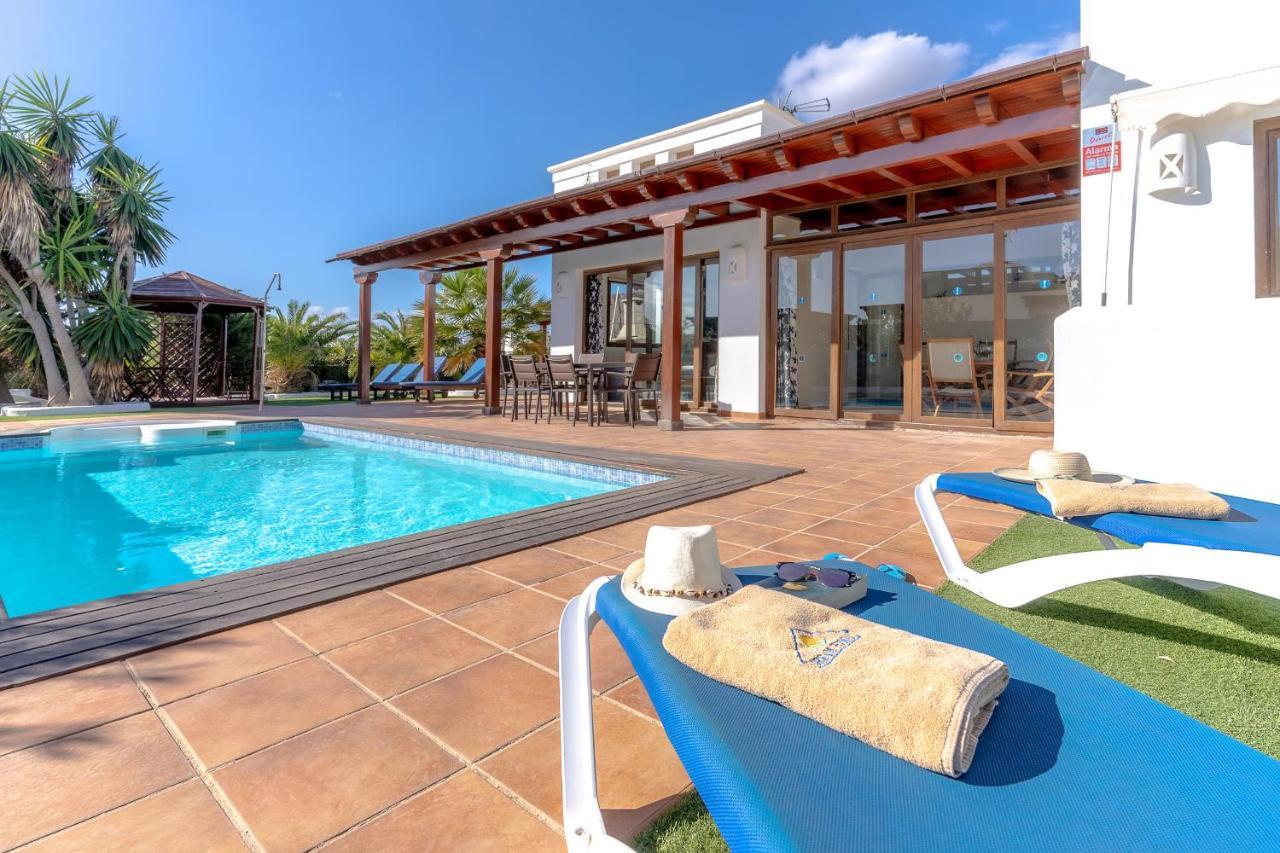 Villa Alegria Playa Blanca  Exterior photo