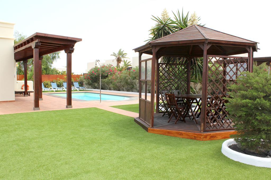 Villa Alegria Playa Blanca  Exterior photo